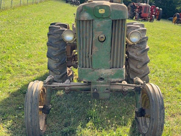 john-deere-330-image-8