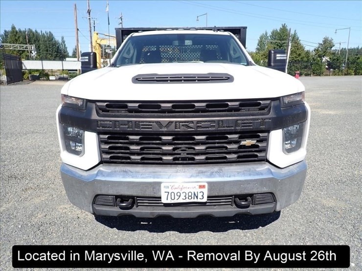 2022-chevrolet-3500-image-16