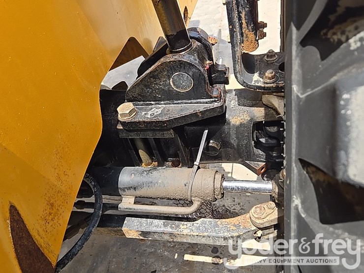 2017-jcb-510-56-image-35