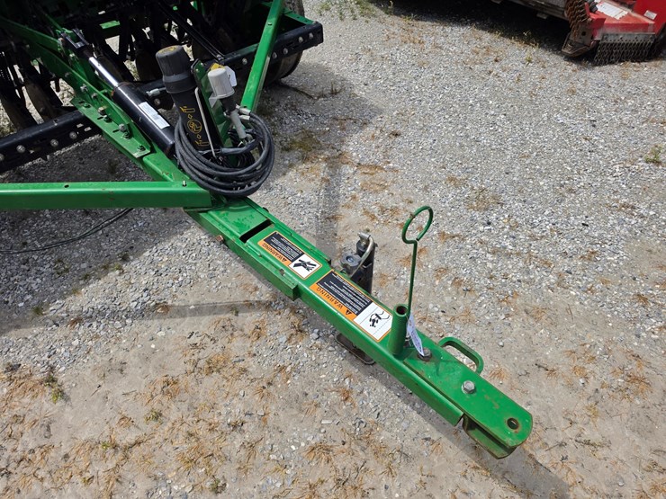 2023-john-deere-bd1108-image-2