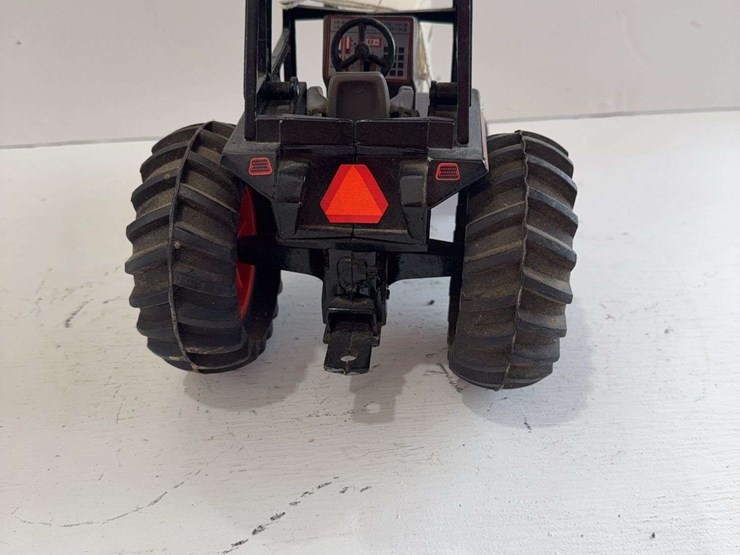 ertl-j.i.-case-1984-limited-edition-case-2594-toy-tractor,-die-cast-metal,-1/16-scale-image-2