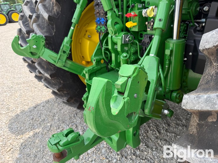 2025-john-deere-8r-370-image-20