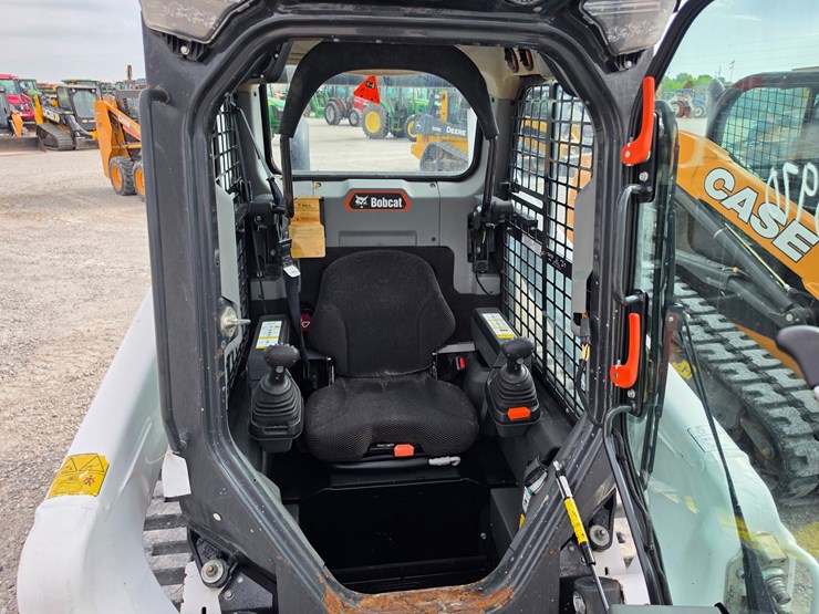 2021-bobcat-t76-image-7