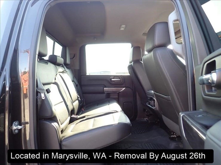 2020-chevrolet-3500-image-3