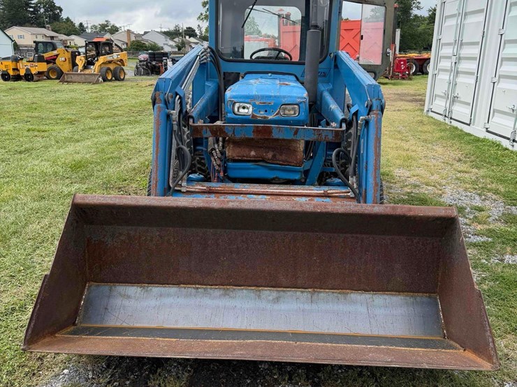 ford-2120-image-1