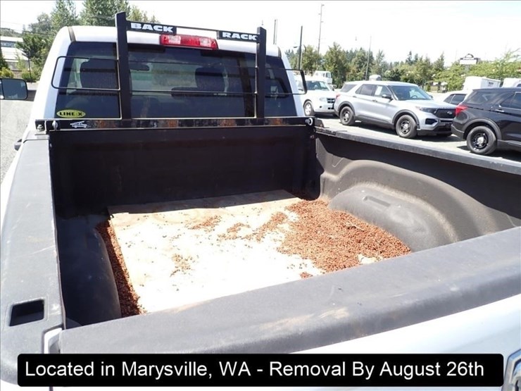 2018-dodge-3500-image-26