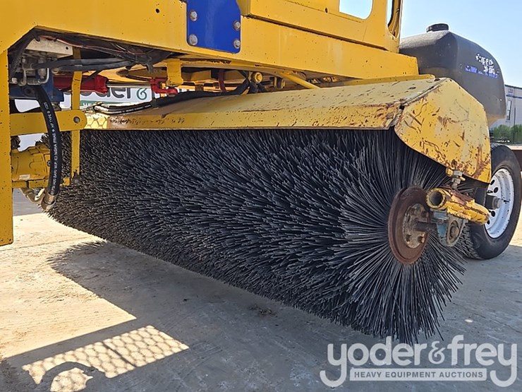 2016-superior-broom-dt80-image-18