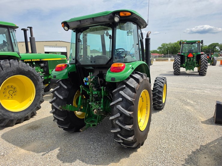 2016-john-deere-5100e-image-6