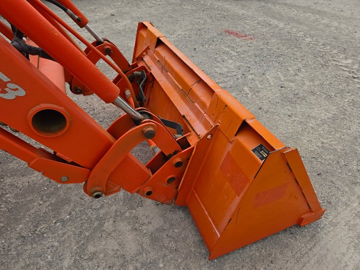 2006-kubota-m8540d-image-26