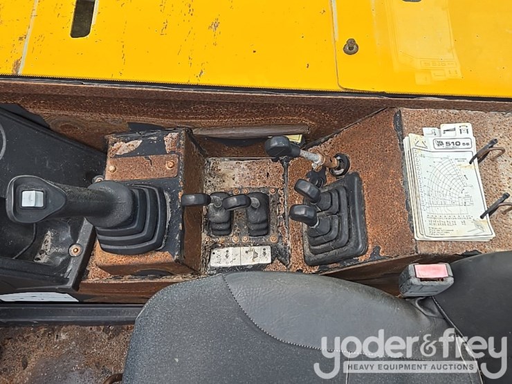 2017-jcb-510-56-image-60