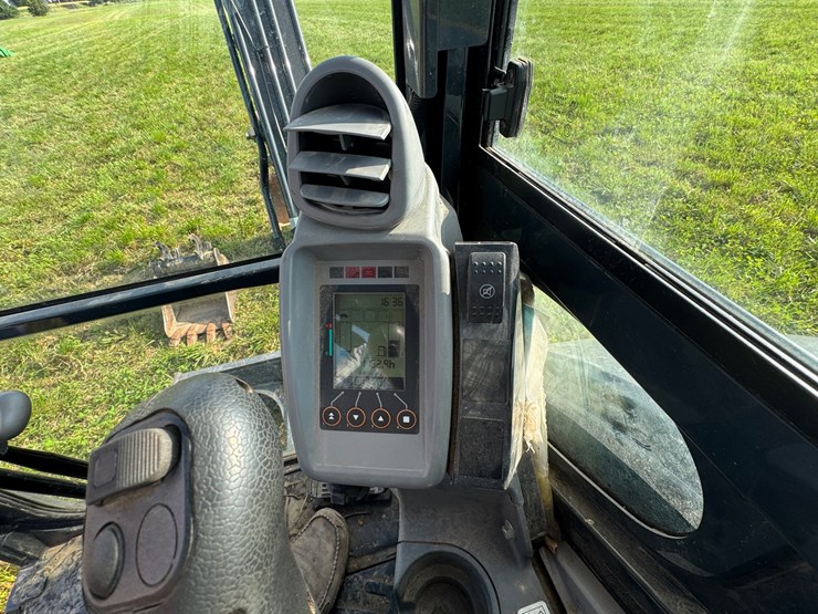 deere-35g-image-25