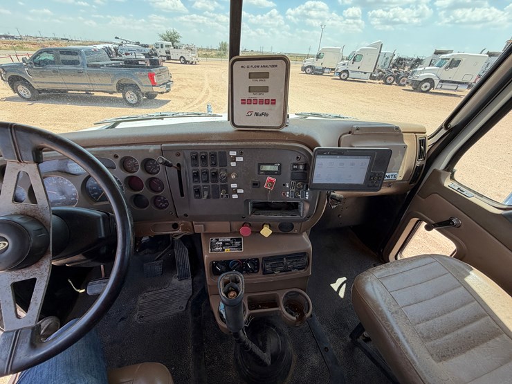 2004-troxell-130bbl-image-22