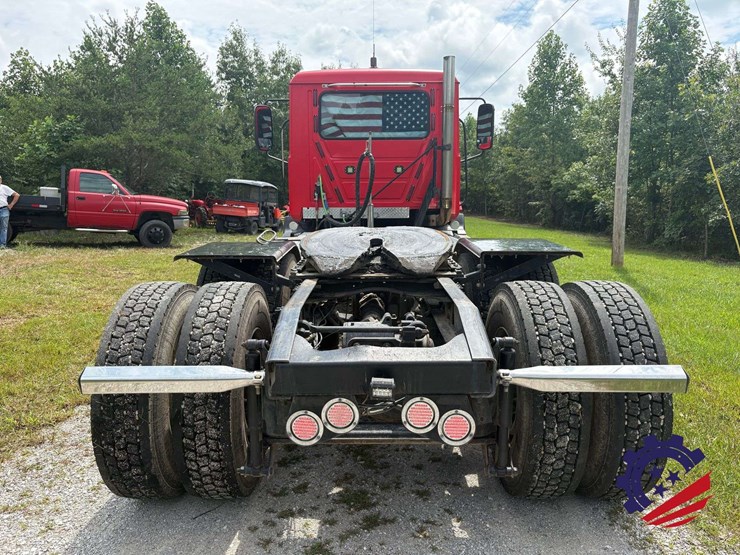 2006-mack-cxn613-t/a-truck-tractor-image-4