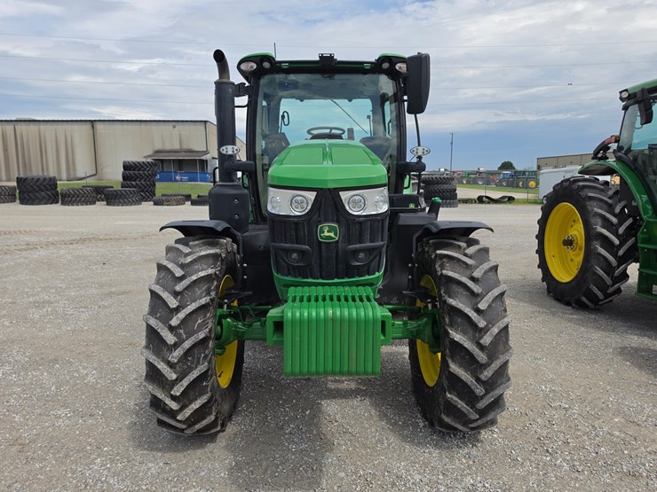2024-john-deere-6r-155-image-2