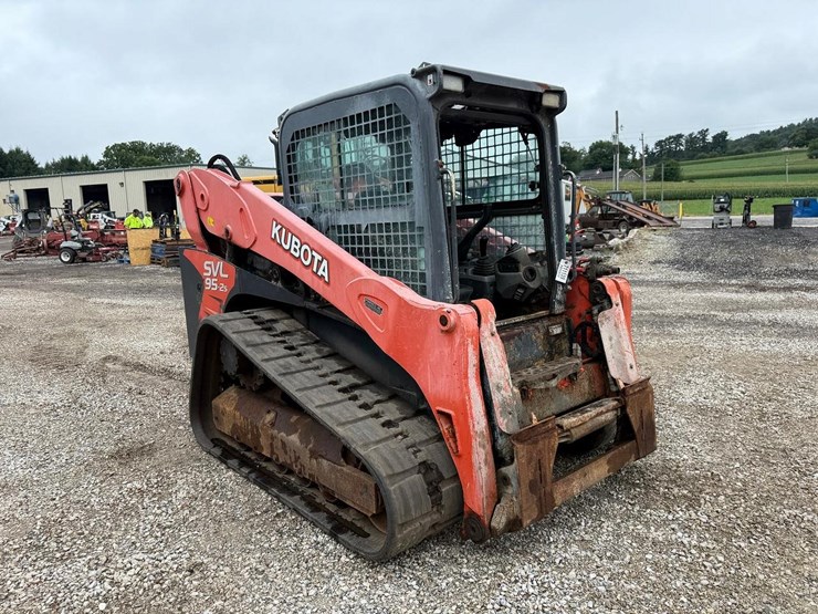 2017-kubota-svl95-2s-image-6