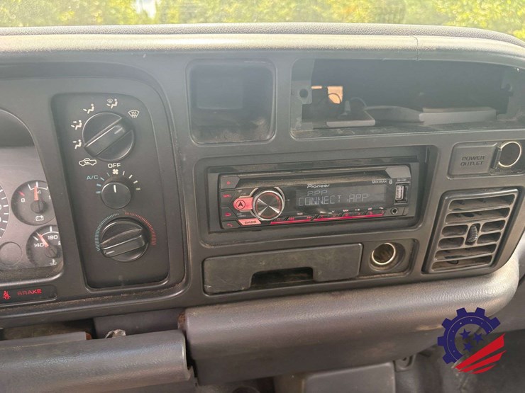 1997-dodge-3500-image-41