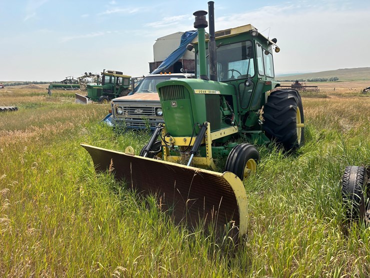 john-deere-4520-image-1