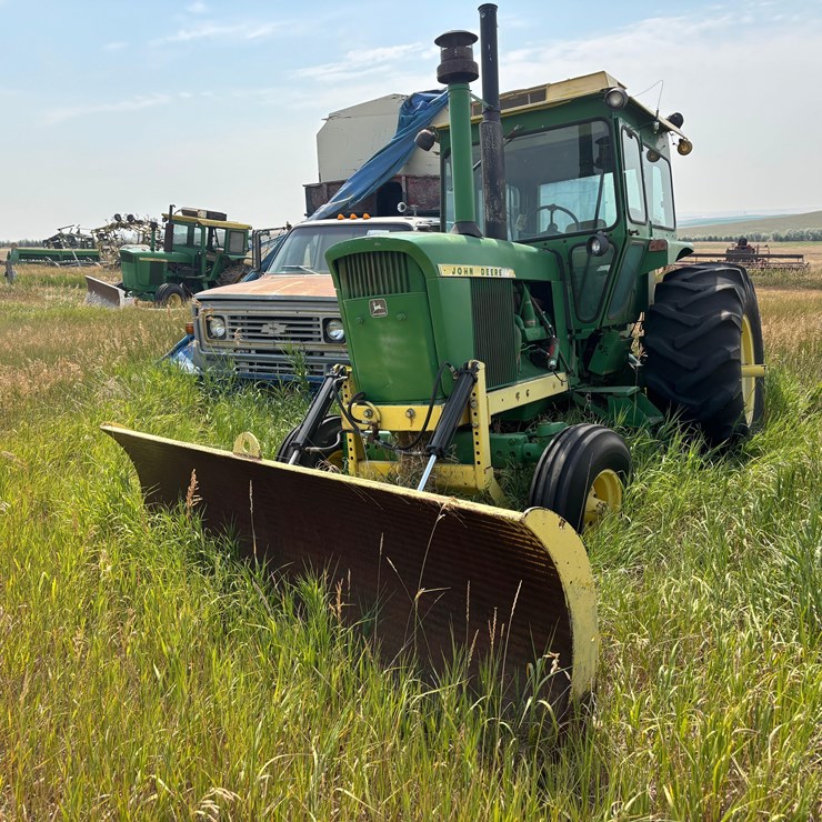 JOHN DEERE 4520