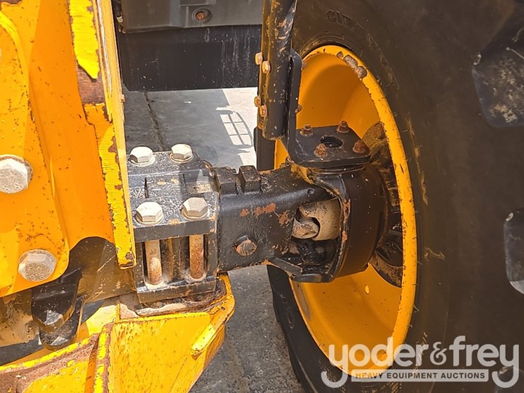 2017-jcb-510-56-image-20
