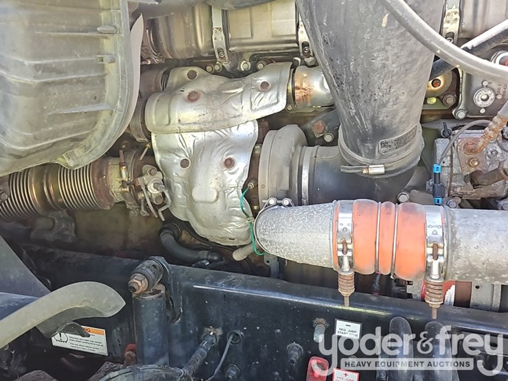 2019-freightliner-cascadia-125-image-21