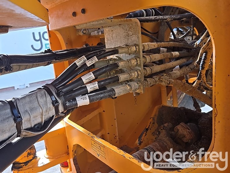 2021-hyundai-hl940a-image-42