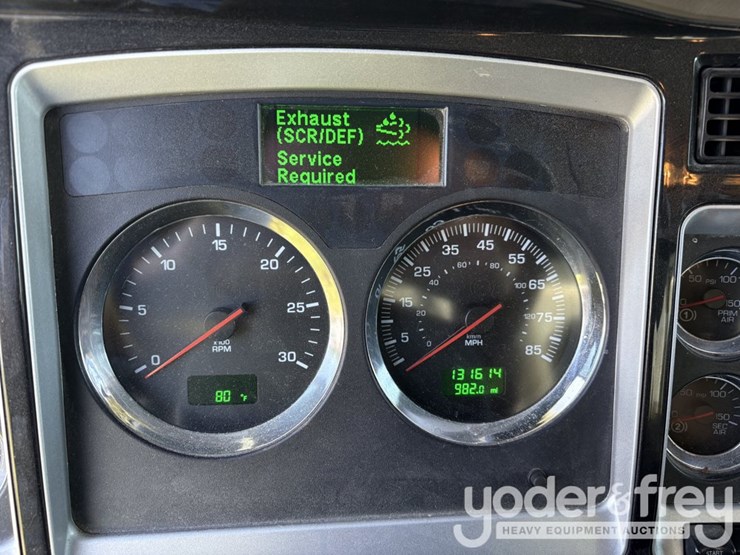 2012-kenworth-t400-image-74