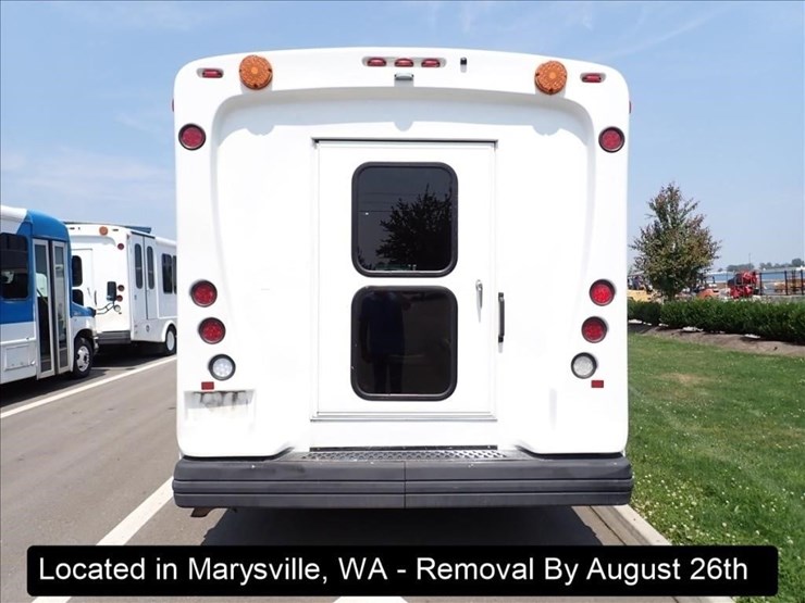 2019-ford-e450-image-14