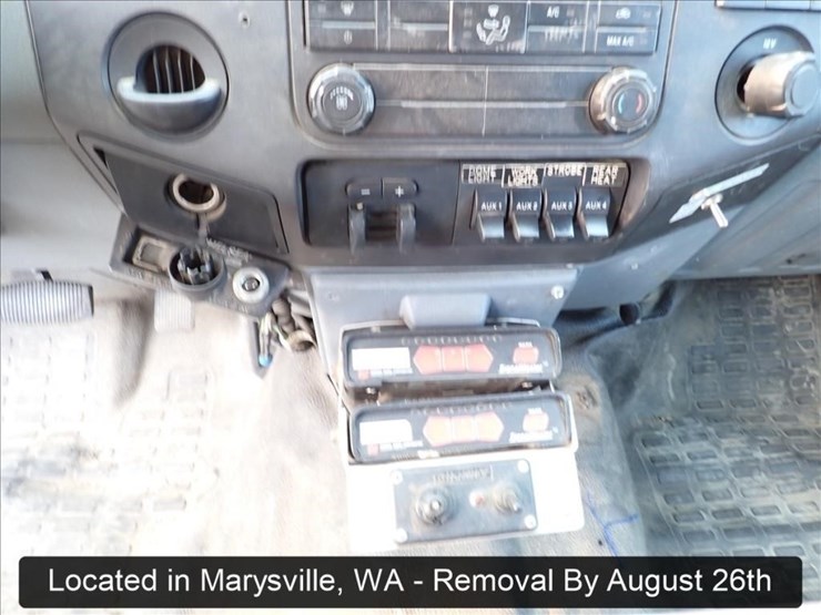2011-ford-f550-image-24