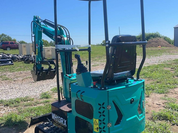 mh13rx-mini-excavator-image-6
