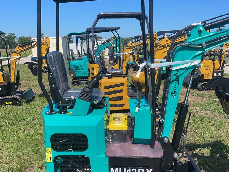 mh13rx-mini-excavator-image-3