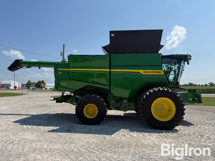 2025-john-deere-s7-800-image-4