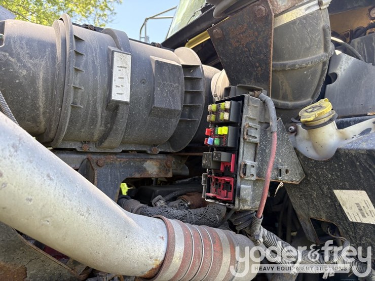 2012-kenworth-t400-image-55