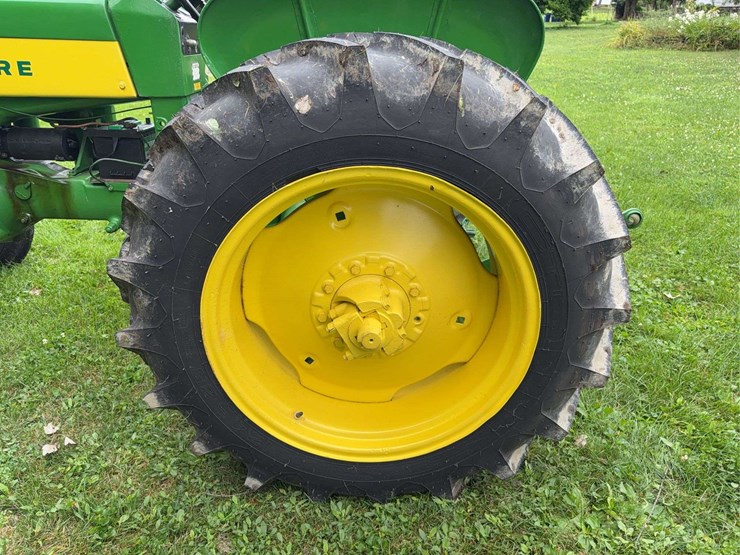 john-deere-435-image-44