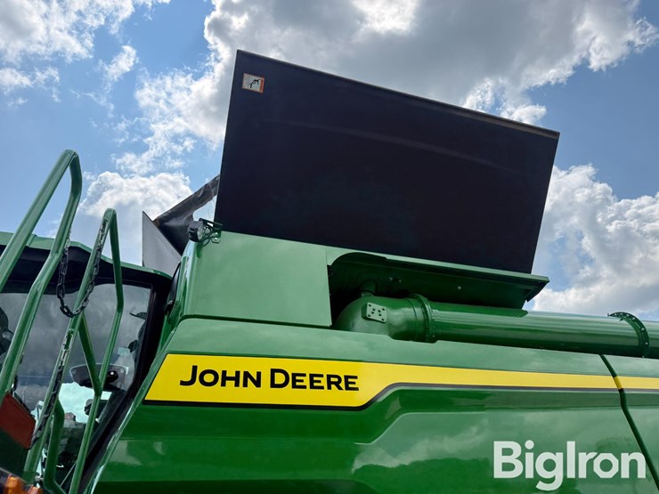 2025-john-deere-s7-800-image-16