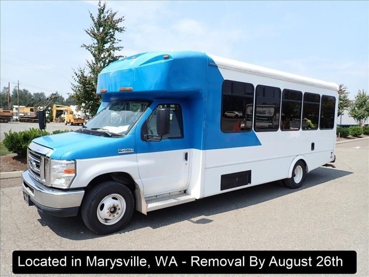 2019-ford-e450-image-1