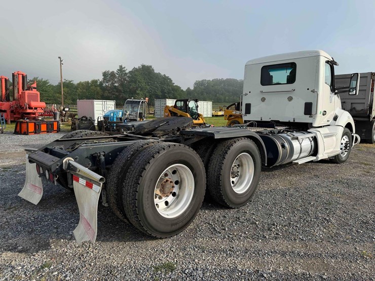 2020-kenworth-t680-image-7