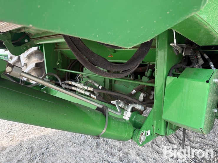 2023-john-deere-s780-image-11