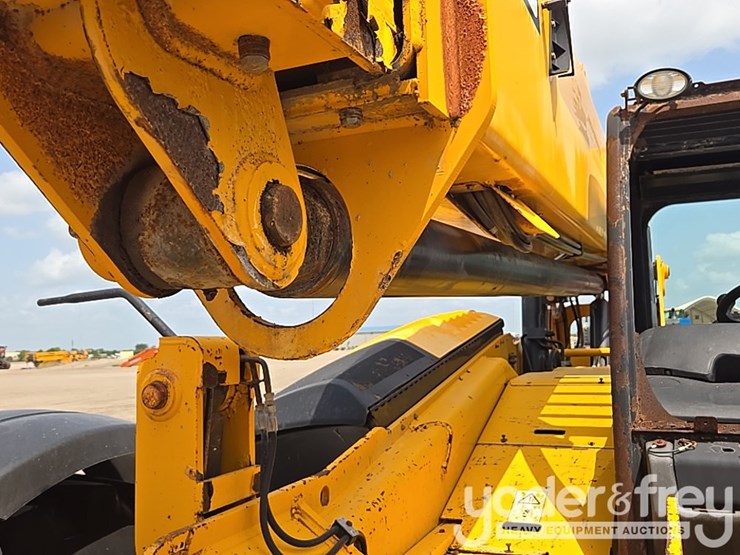 2017-jcb-510-56-image-19