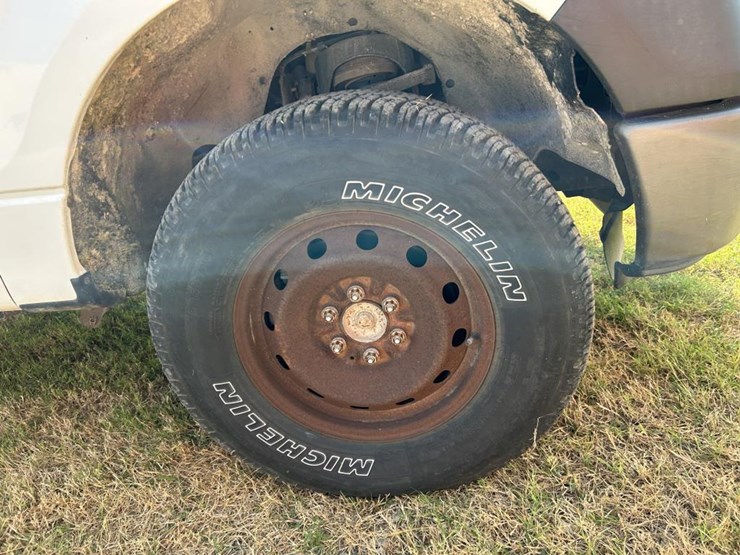 2014-ford-f150-image-14