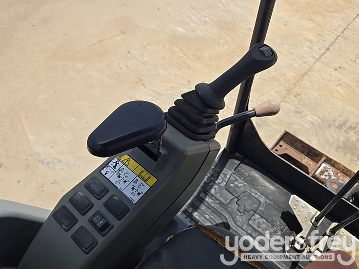 2019-bobcat-e20-image-39