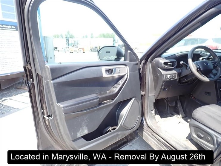 2021-ford-explorer-image-3
