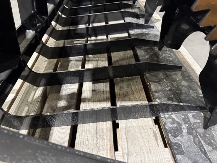 2026-future-ft-hwg72-wood-grapple-bucket-image-5