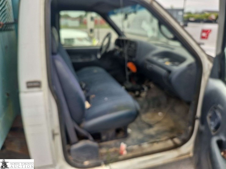 1995-chevrolet-3500-image-22