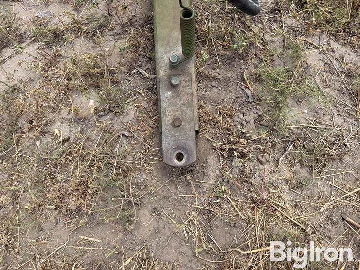 john-deere-8300-image-9