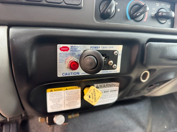 2007-ford-f750-image-14