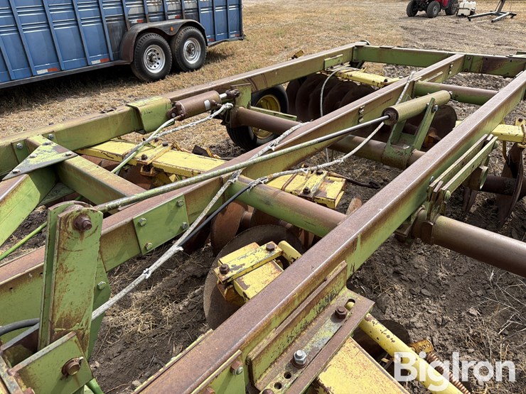 john-deere-t0330-image-10