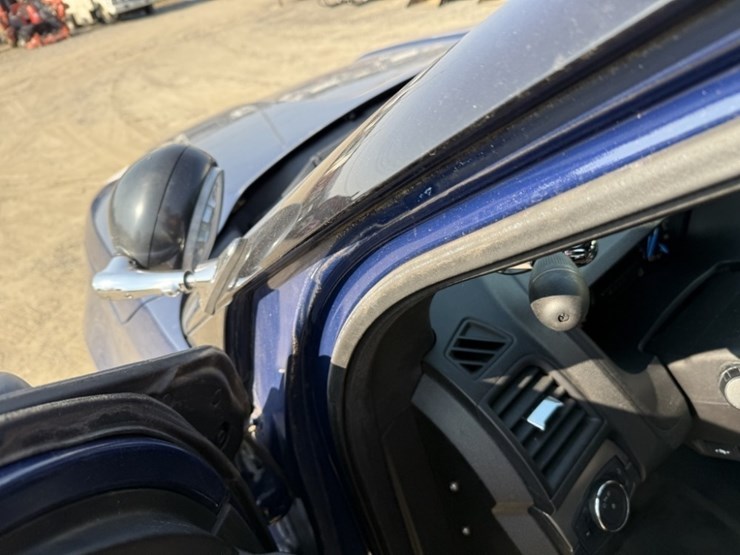 2017-ford-explorer-image-25