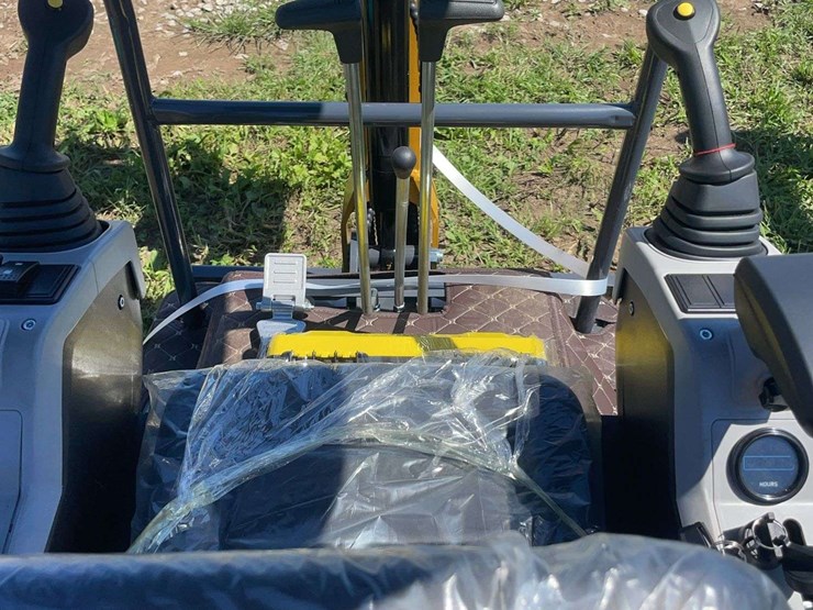 xz20r-mini-excavator-image-9