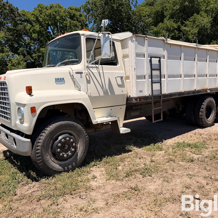 1977 FORD LN800