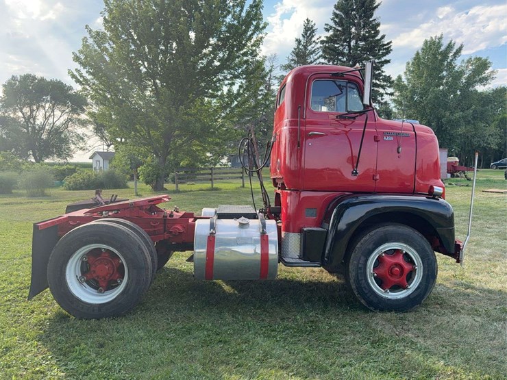 1953-international-r200-image-6